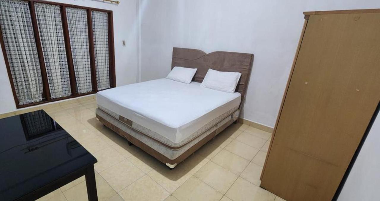 Permata Homestay Kotamobagu Mitra Reddoorz Экстерьер фото