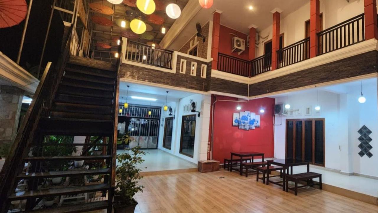 Permata Homestay Kotamobagu Mitra Reddoorz Экстерьер фото